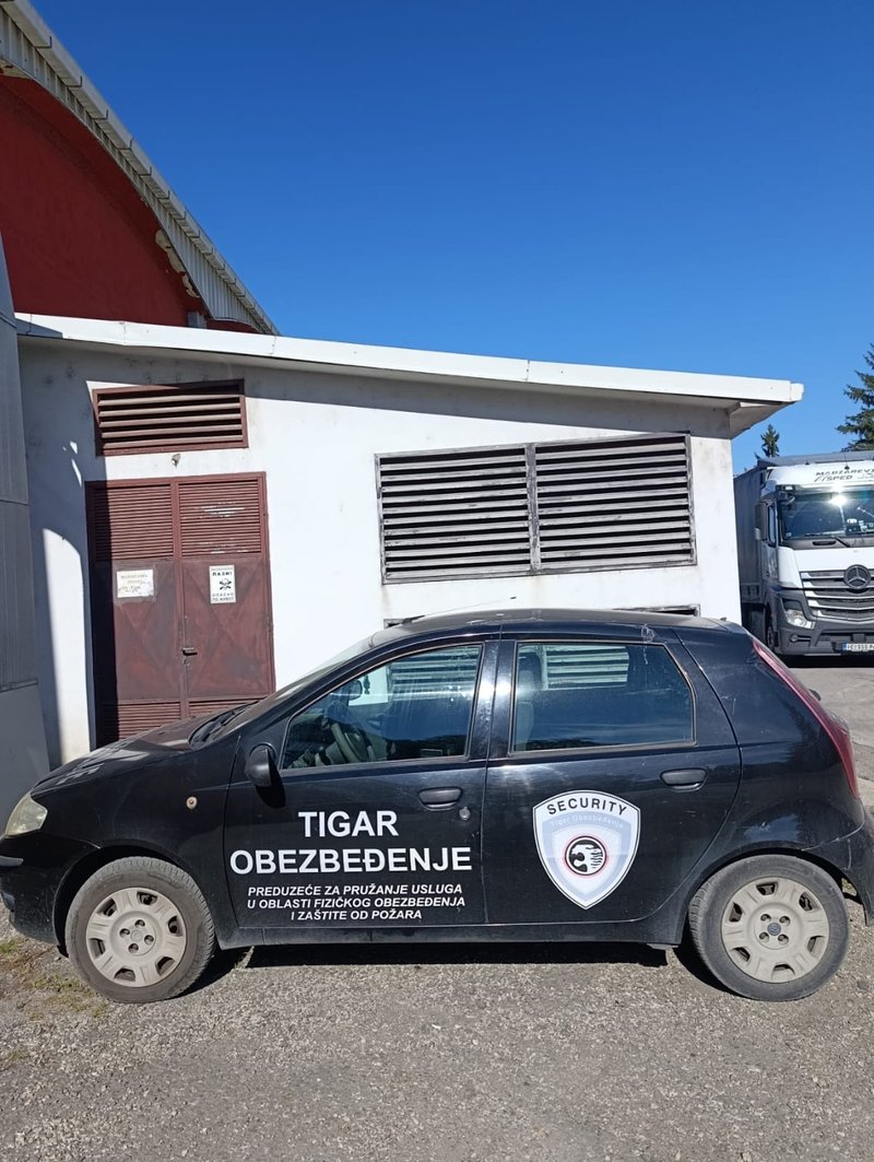 Vozilo obezbeđenja Tigar