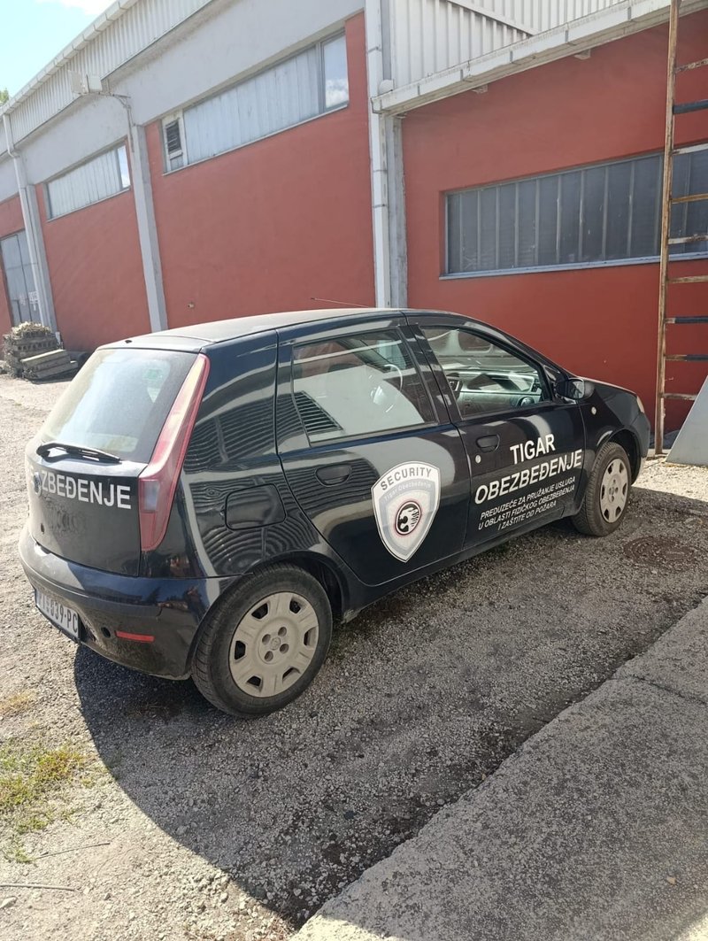 Vozilo obezbeđenja Tigar